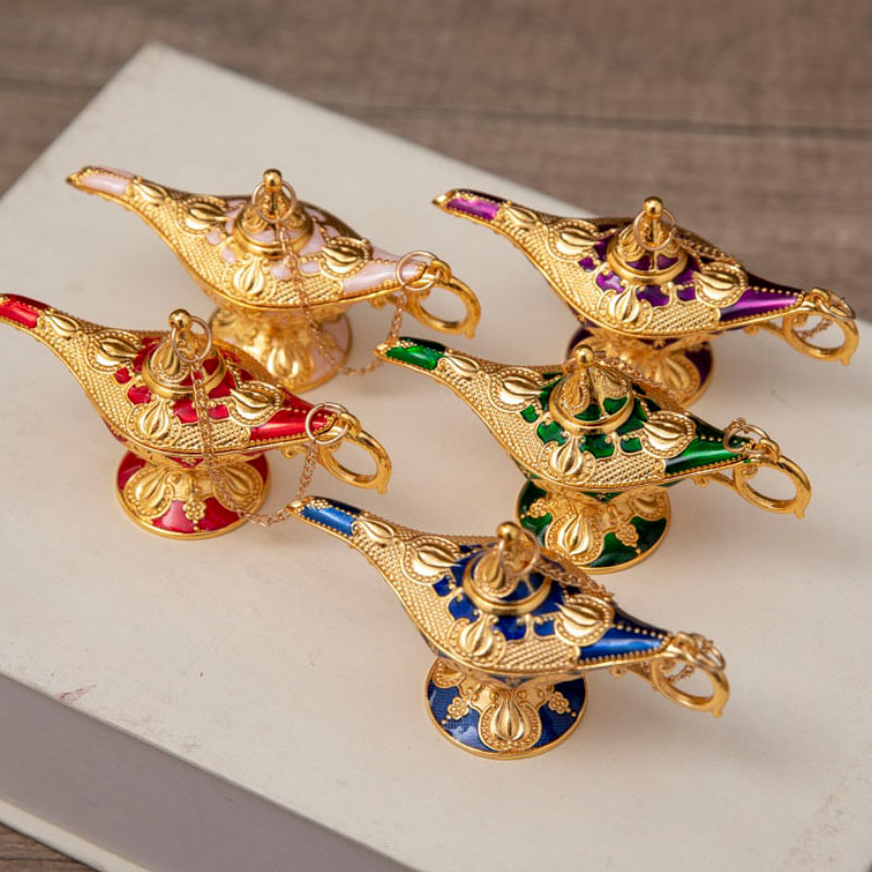 Art Craft Furniture - Lampu dekorasi rumah warna emas, ornamen